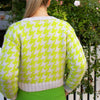 

457-03 Akita sweater
5