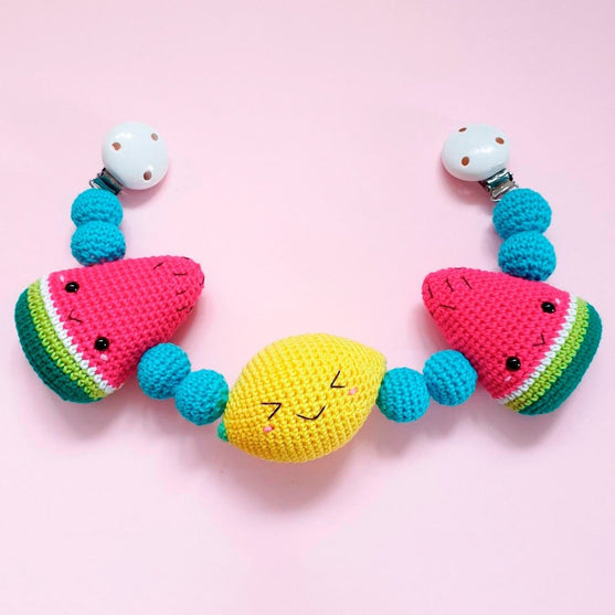 

Fruits Kawaii - Guirlande pour landau
1