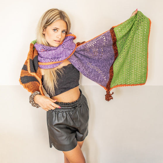 

Hocus Pocus - Shawl
3