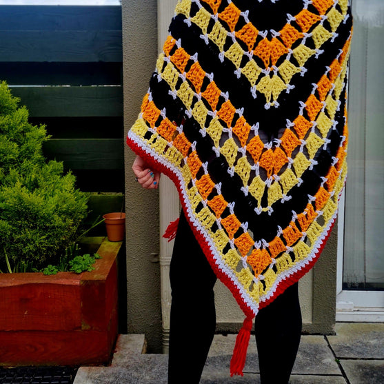 

The Cinema Shawl
2