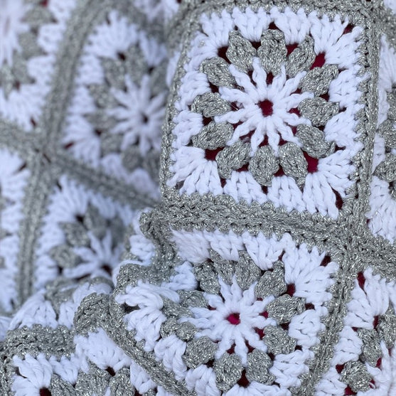 

Sparkling Daisy - Cardigan
8