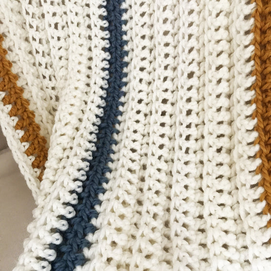 

Monty - Blanket
2