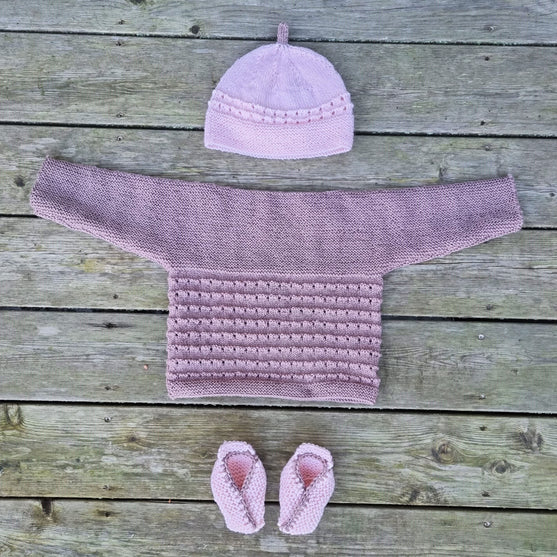 

Denver NO 2 - Pull, Bonnet et Chaussons
1