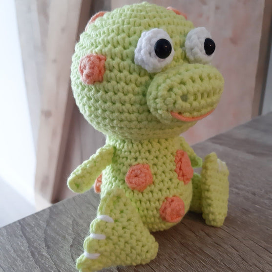 

Buster le Bébé Dino
2