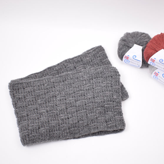 

Cleo - Tube Scarf
4