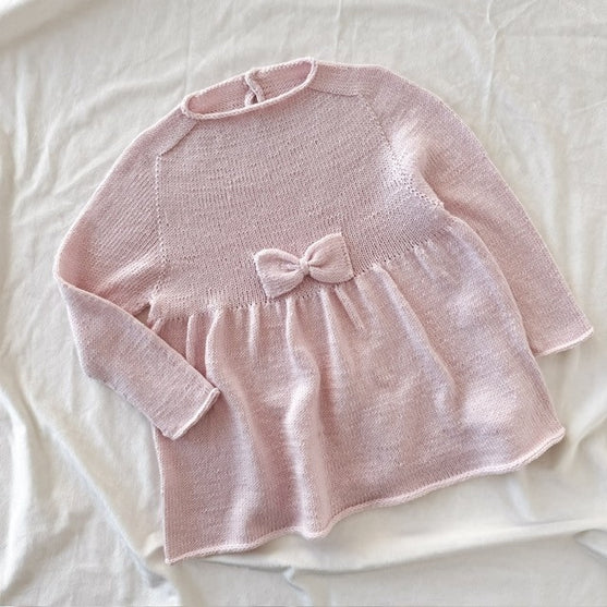 

Bow - Children’s Dress
4