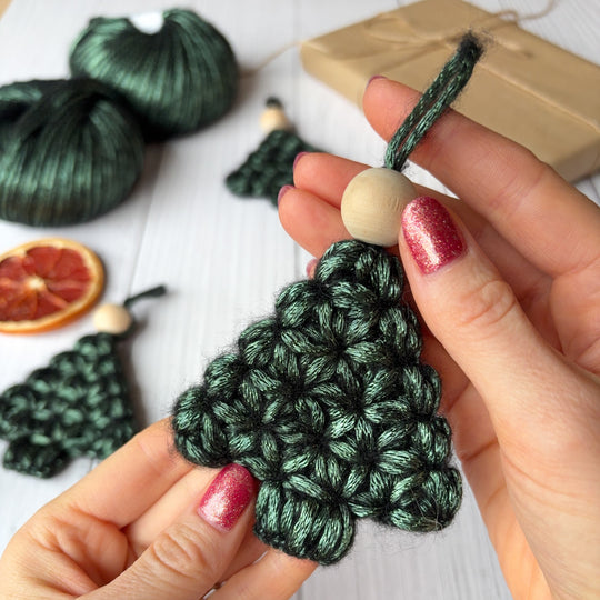 Jasmine Christmas Tree - Ornament