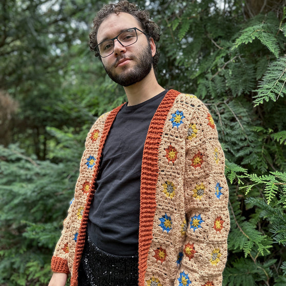 

Floral Fusion - Herren-Cardigan
3