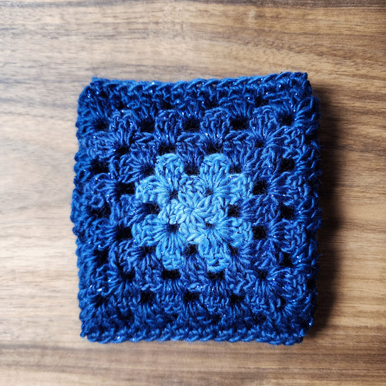 

Granny Square - Cup Cozy
4