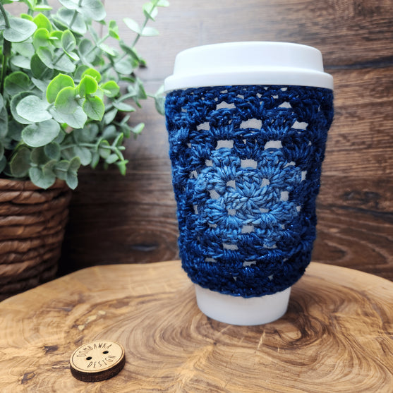 

Granny Square - Cup Cozy
2
