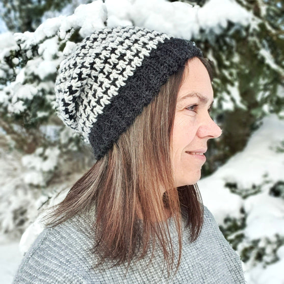 

Houndstooth Harmony - Hat
1