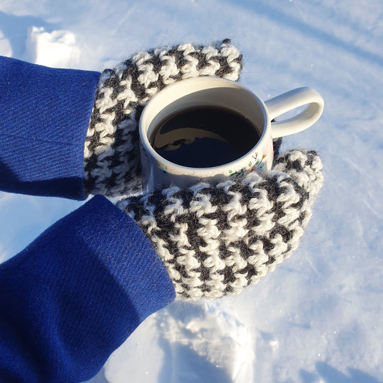 

Houndstooth Harmony - Moufles
3