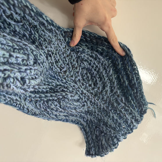

Lapis - Scarf
4