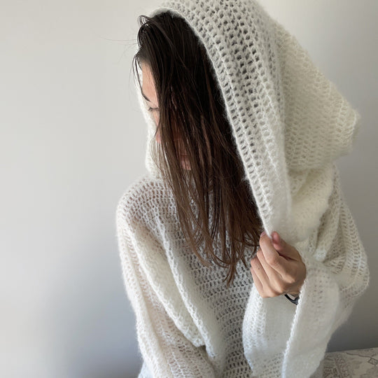 Ghost - Hooded Sweater