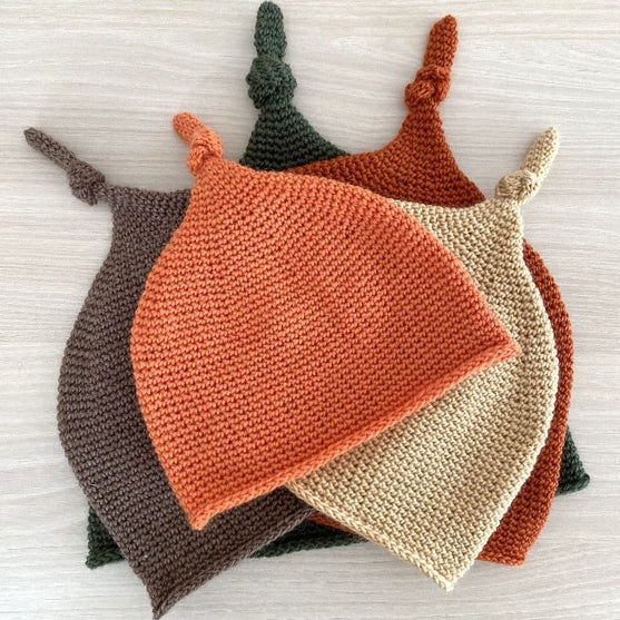 

Baby hat with knot
1