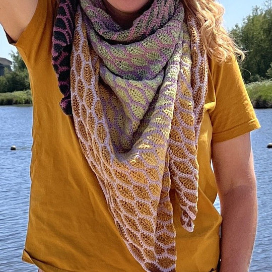 Garden of Honey - Shawl