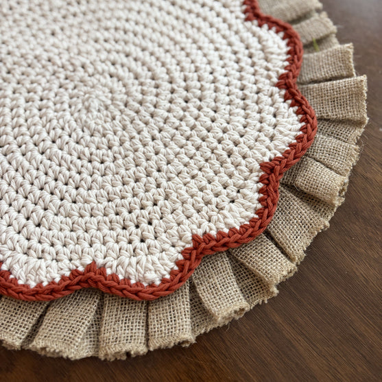 

Scallops - Round Placemat
3