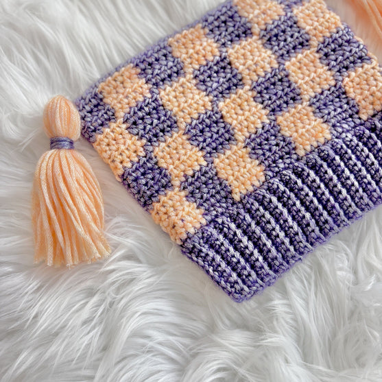 

Glow Check - Beanie
3