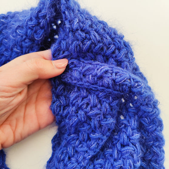 

Triangle Bean - Cowl
3