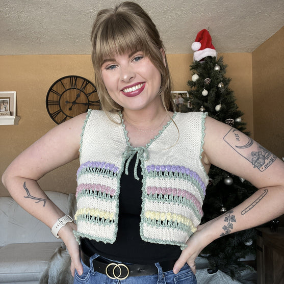 

Meadow of Tulips - Vest
1