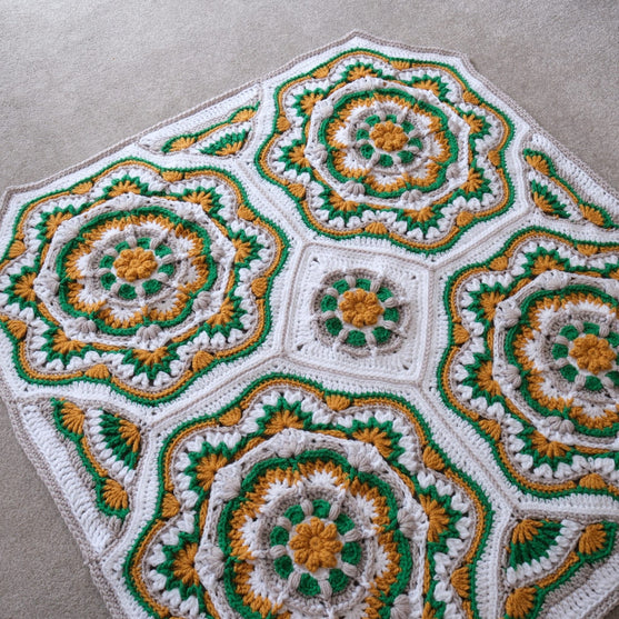 

Hygge - Blanket
6