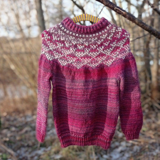 

Triangle - Kid sweater
1