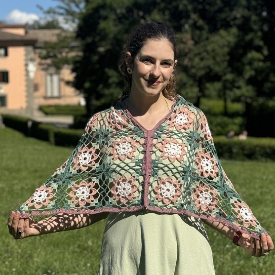 

Flora - Shawl
3