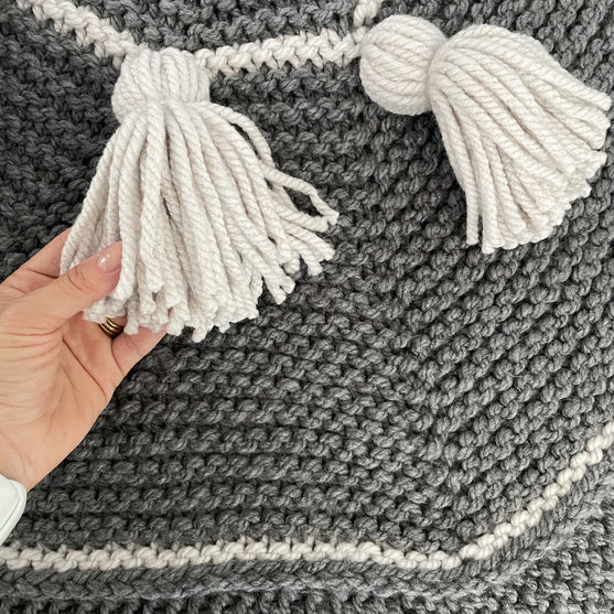 

Festive Tassels - Tapis Sapin de Noël
4