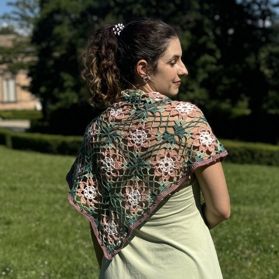 

Flora - Shawl
4