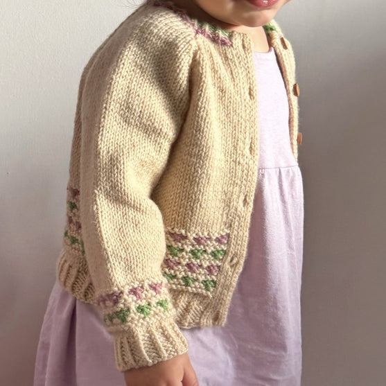 

Romi - Children’s Cardigan
2