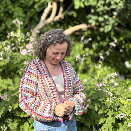

Oh So Colorful Granny - Cardigan
1