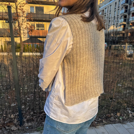 

Office Day - Vest
6