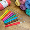 

Easy Touch Crochet Hook Set - 9 sizes - Hobbii
2