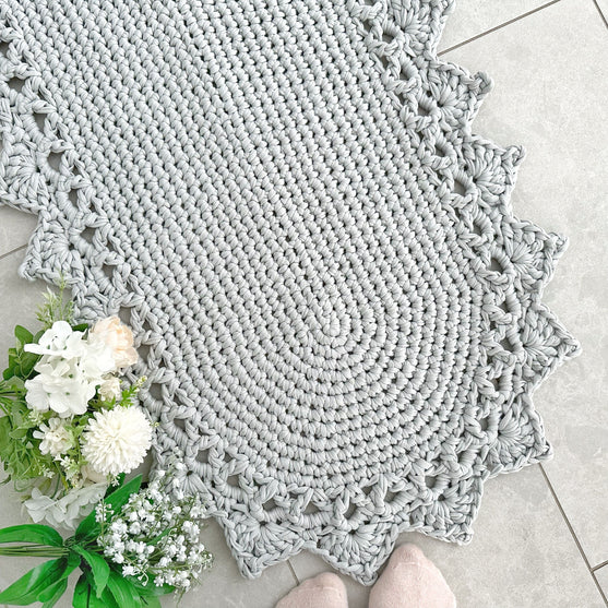 

Sinda - Rug
1