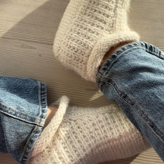 

Easy Evening Slippers - Chaussons
2