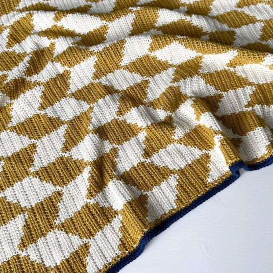 

Jora - Blanket
3