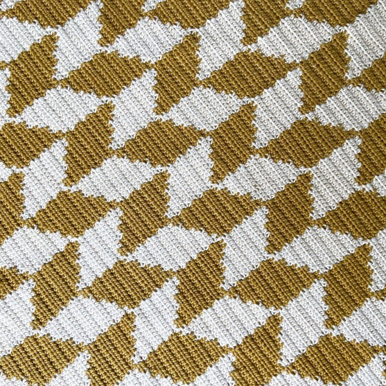 

Jora - Blanket
6