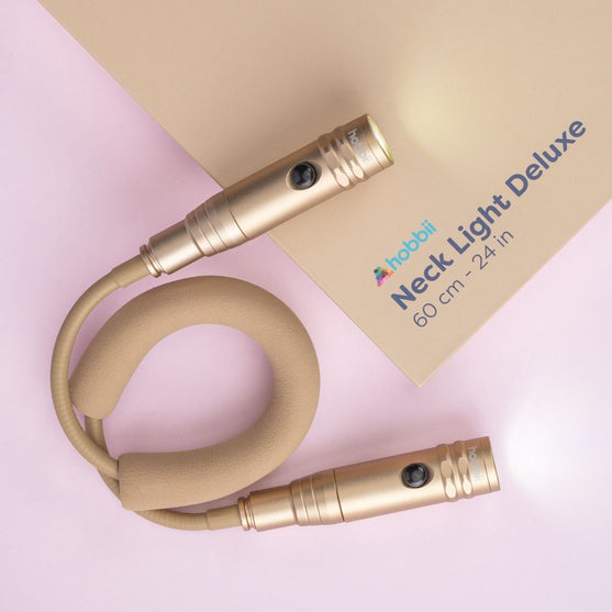 

Lampe de cou - Deluxe - Champagne - Hobbii
2