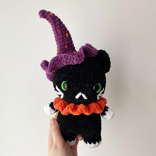 Willow - Halloween Cat