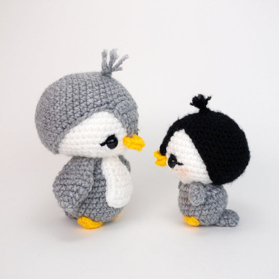 

Mama Penguin & Baby Piper
2