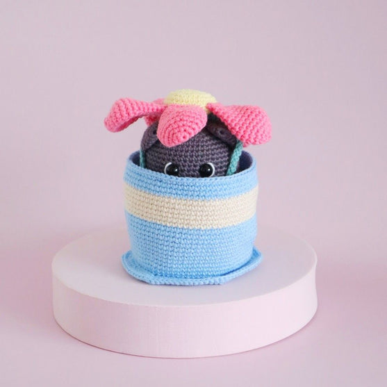 

Pot Pet Kitty - Amigurumi
1