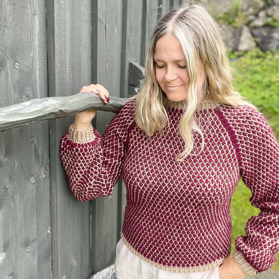 

Wintercherry - Sweater
1