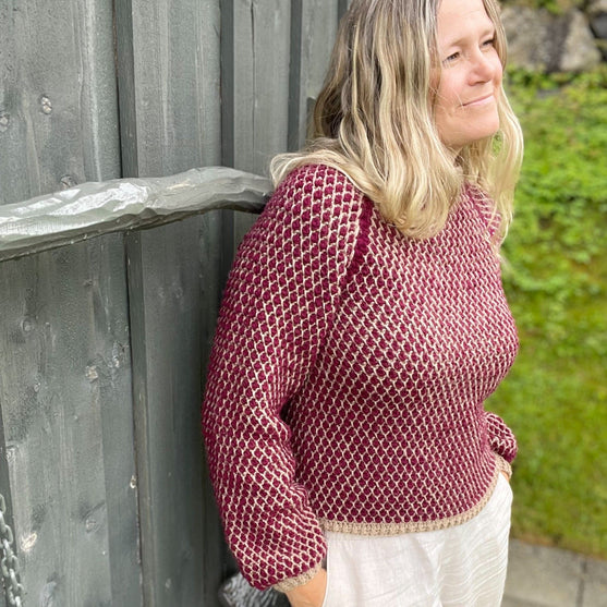 

Wintercherry - Sweater
2