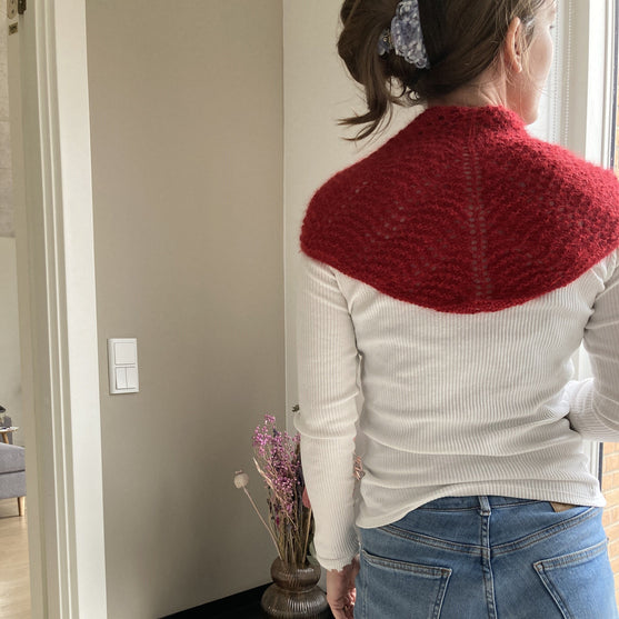 

Riverbank Ripple - Scarf
5