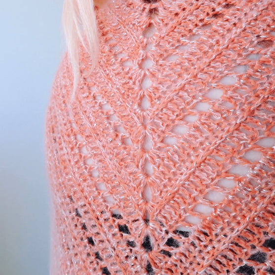 

Jenny’s Shawl
3