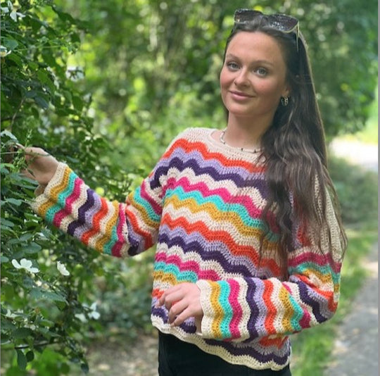 Dancing on the Waves - Sweater