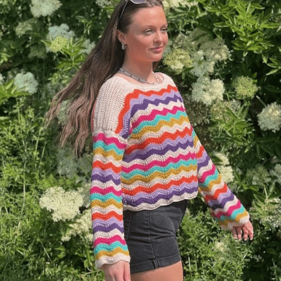 

Dancing on the Waves - Sweater
4