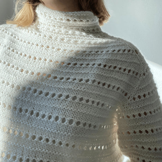 

Easy Spring Blouse
2