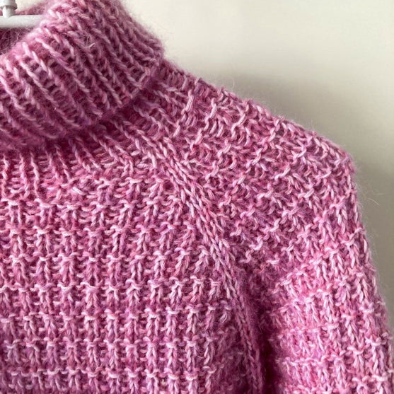 

Snowdrop - Sweater
4