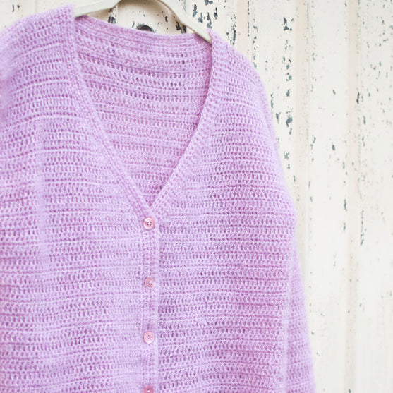 

Essence - V Cardigan
2